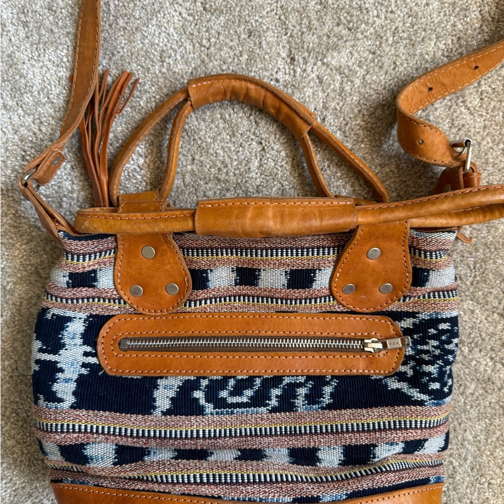 Stela 9 Guatemala Hand Woven Patterned Purse - Picture 3 of 5